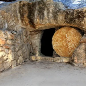 Oração Encontrada no Sepulcro: Poder e Proteção que Transformam Sua Vida