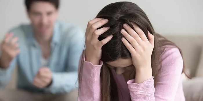 Como Sair de um Relacionamento Tóxico: A Raiz Que Ninguém Te Contou